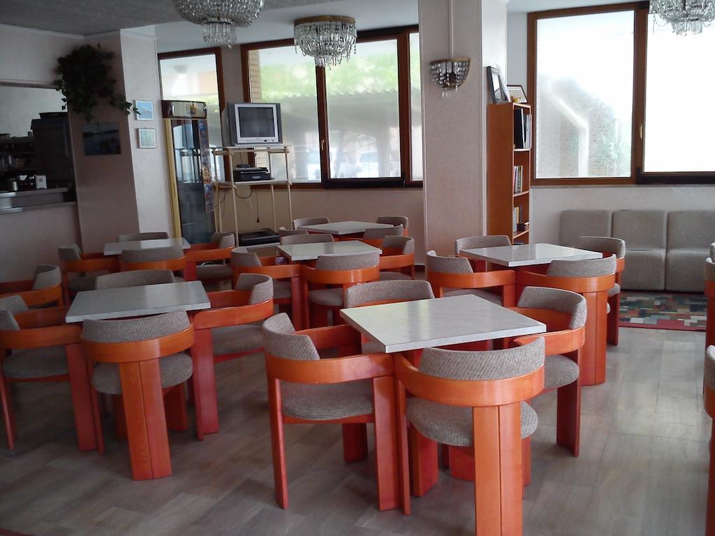 Hotel Darsena Cesenatico Εξωτερικό φωτογραφία