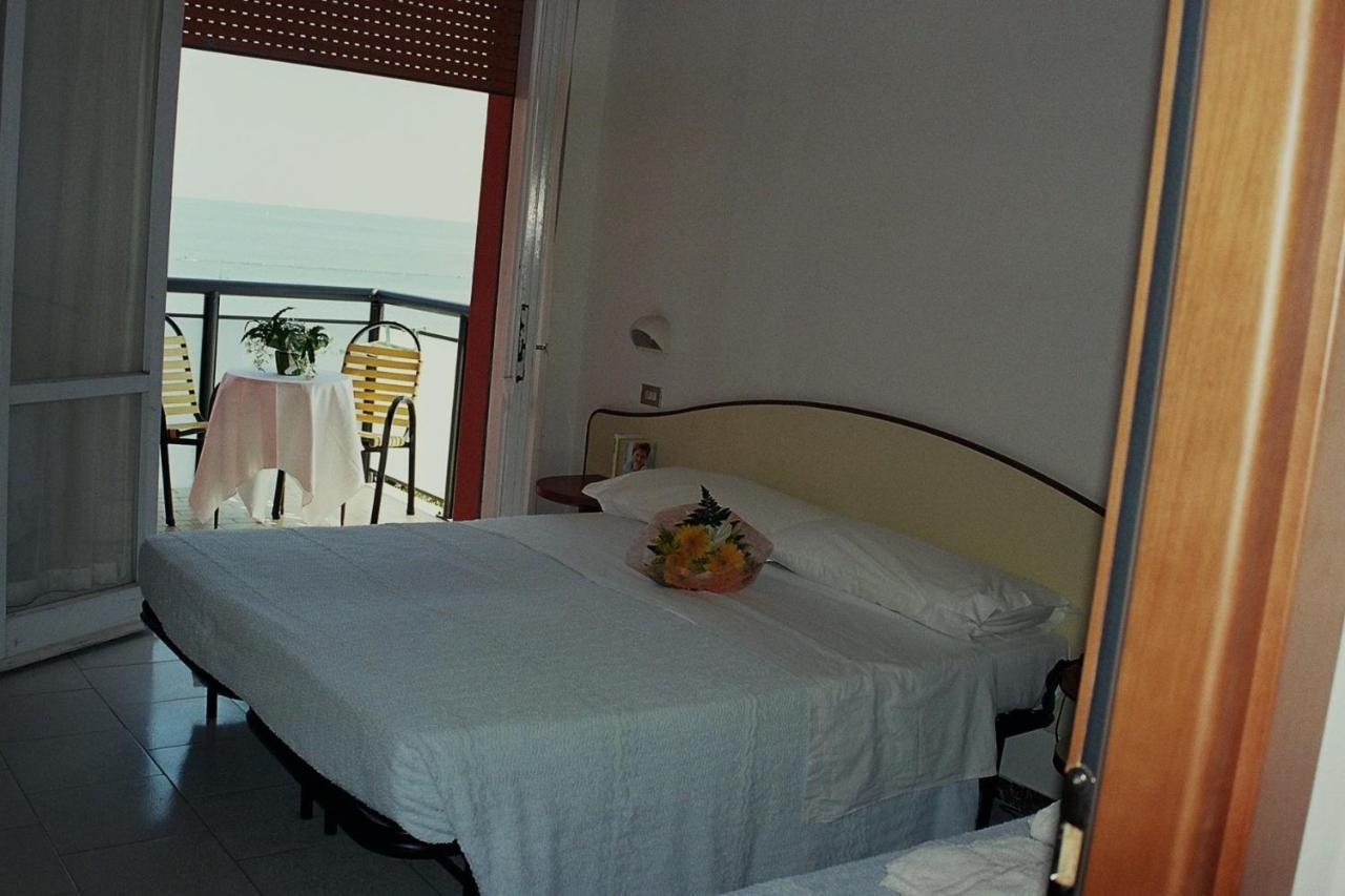 Hotel Darsena Cesenatico Εξωτερικό φωτογραφία