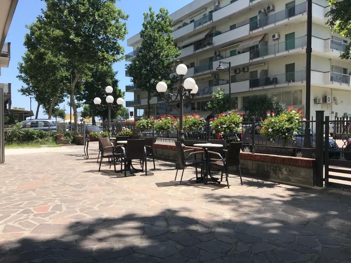 Hotel Darsena Cesenatico Εξωτερικό φωτογραφία